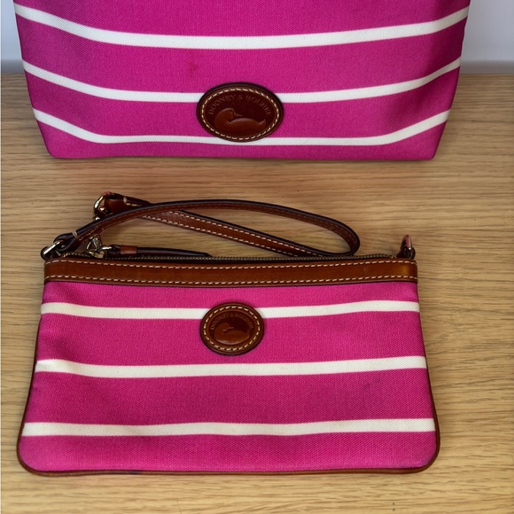 Dooney & Bourke Pink Striped Crossbody Bag Set - Picture 3 of 14